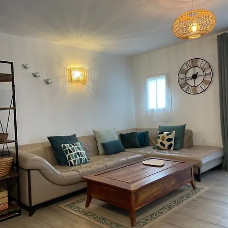 Appartement Golfe Saint Tropez Rez De Jardin Vue Piscine Grimaud